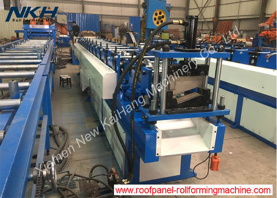 ซื้อ เครื่องขึ้นรูปม้วนฝาสันหลังคาหลังคาโลหะมืออาชีพอดีตม้วนตัด online manufacture