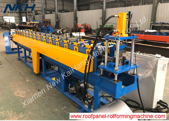 ซื้อ PPGL Top Hat Purlin Roof Truss เครื่องขึ้นรูป online manufacture